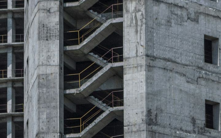 Cage d'escalier d'une résidence en construction